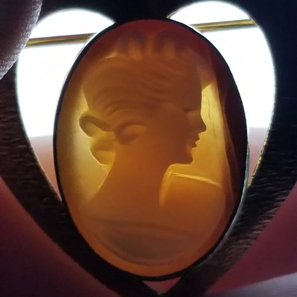 Vintage cameo brooch heart Bal-Ron 1/20 12k G.F. gold filled shell balron